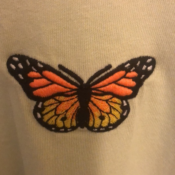 Green butterfly tee - Picture 2 of 3
